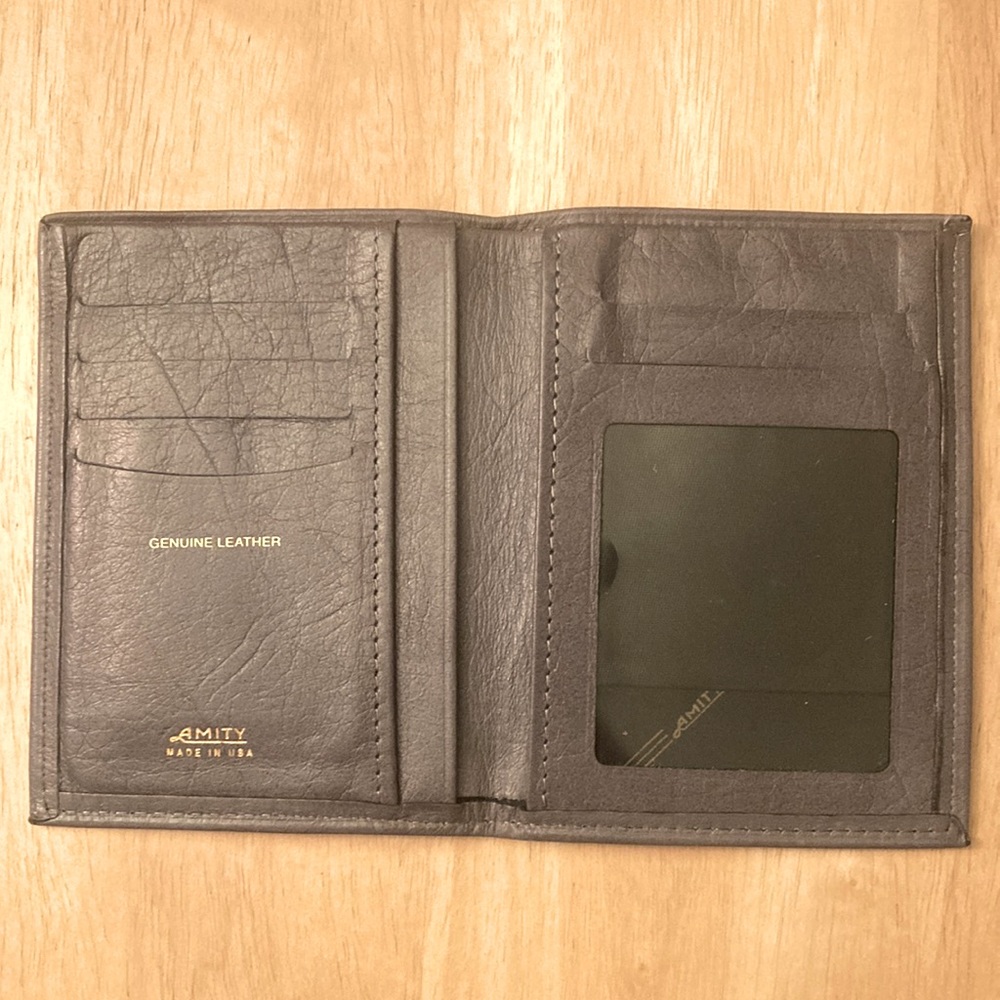Amity genuine leather grey bi-fold wallet